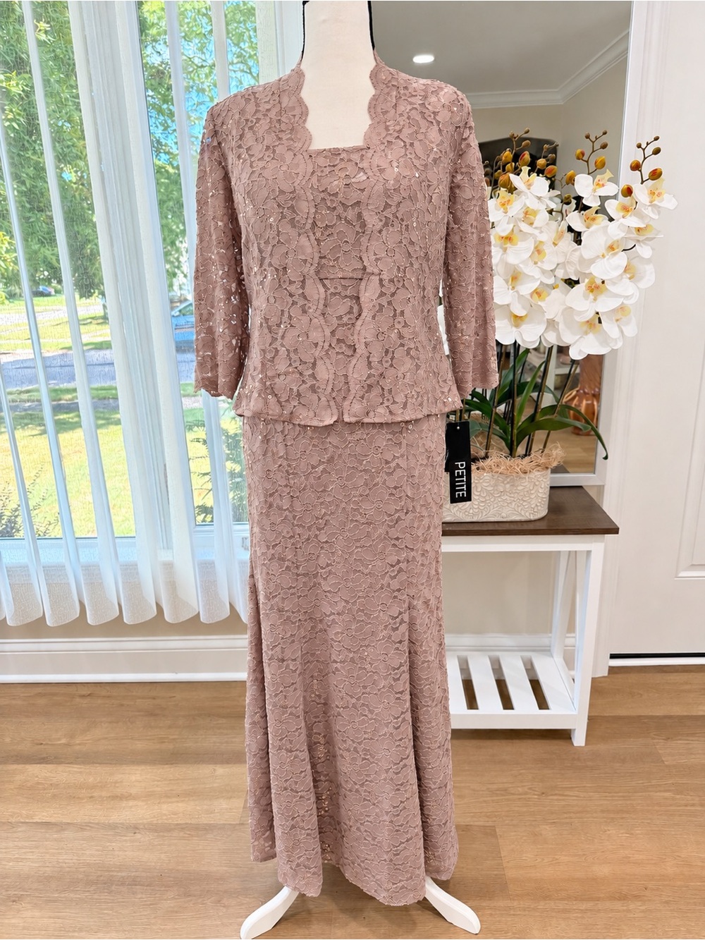 Alex Evenings Women's Long Lace Jacket Dress, Buff,Petite 8 Sequin Party Wedding